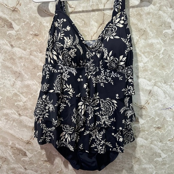 Floral‎ Ruffle Tankini Swimsuit Top Flattering Swimwear Beach Resort Wear - Picture 1 of 6